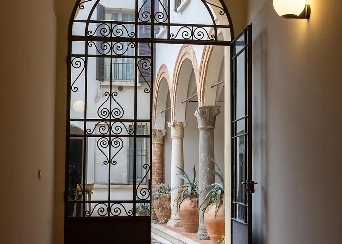 Casa Petrucci Centro Storico, Accesso Ztl E Park Gratuito Appartement Forlì